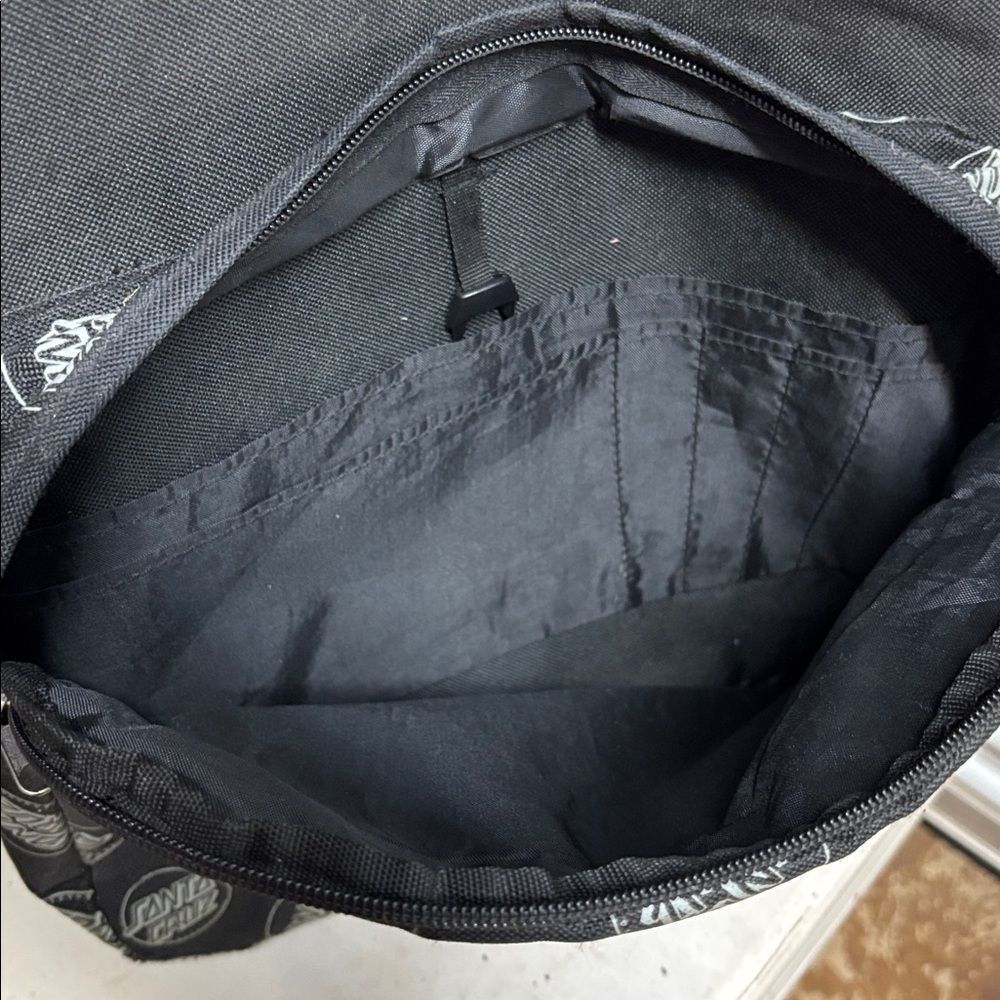 Santa Cruz Laptop Backpack - Picture 6 of 7